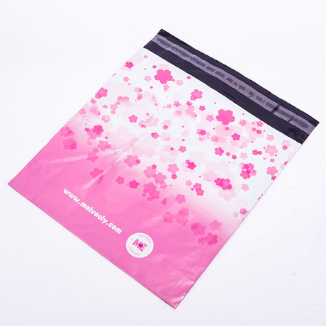 mailing bag 2.png