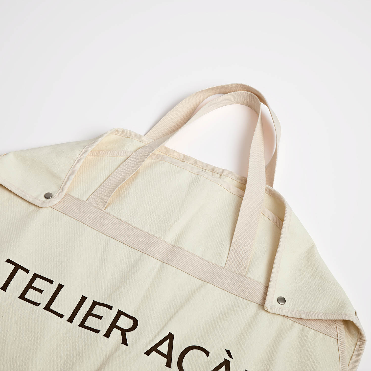 High Quality Garment Bag with LOGO Printed